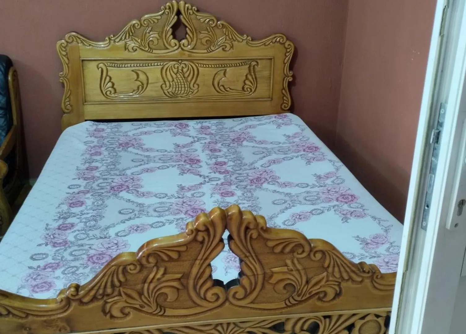 Eka,S Hotel In Ortachala Tbilisi